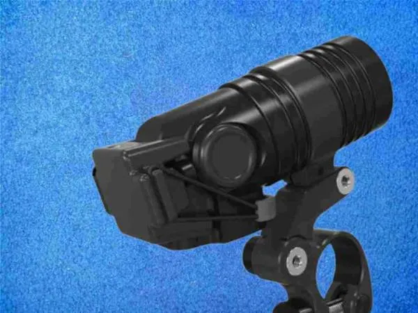 Ladeklemme am Shearwater Nerd-2