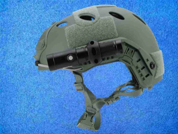 Preview: Bigblue Tauchhelm Orange in XL für Taucher Preview: Bigblue Tauchhelm Grau XL, seitlich mit Lampe