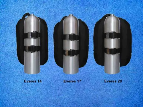 Wingjacket DUX Everes an der Tauchflasche