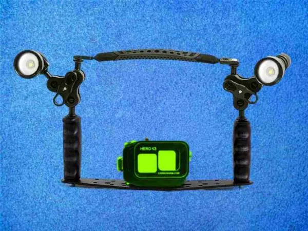 Schiene Set mit 2 Griffen, Anschlussbällen und Videolampen