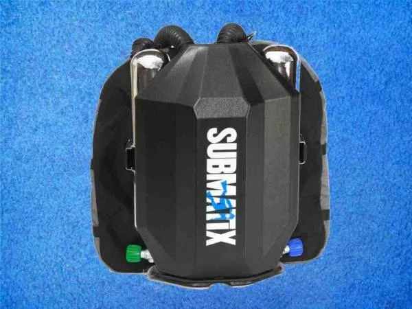 Submatix Quantum SF eCCR Rebreather - hinten