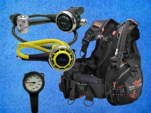 Tauchausrüstung Set mit ADV Jacket, Atemregler und 10 ltr Flasche