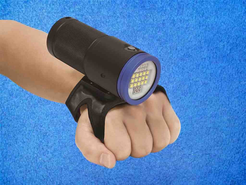 Bigblue VL11000PB-RC Tauchlampe mit Goodman Bigblue VL11000PB-RC Tauchlampe mit Goodman