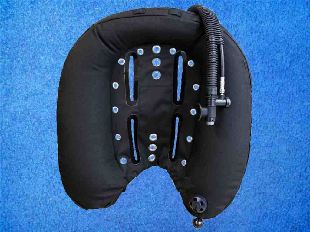 Scubaforce Black Devil Wingjacket 60 Retraction vorne Scubaforce Black Devil Wingjacket 60 Retraction vorne