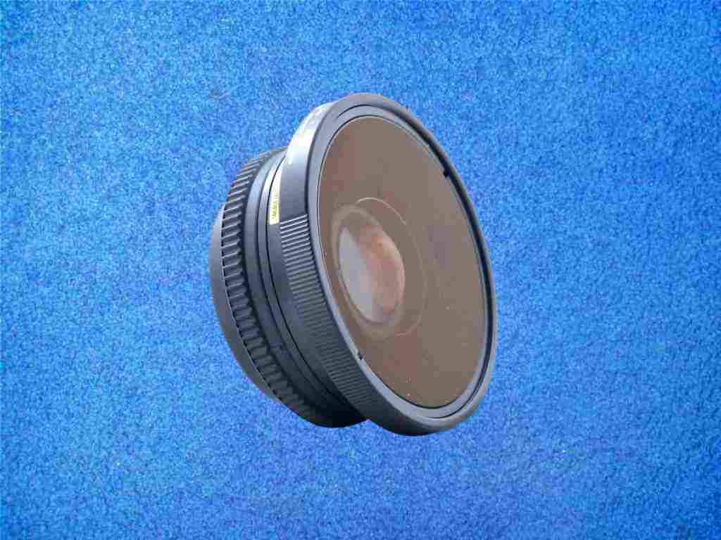 Close-Up Inon UCL-G165 SD von Carbonarm seitlich Close-Up Inon UCL-G165 SD von Carbonarm seitlich