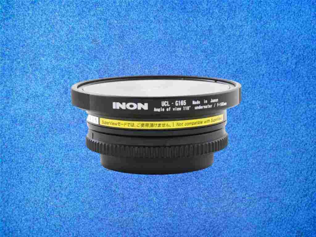 Close-Up Inon UCL-G165 SD von Carbonarm seite Close-Up Inon UCL-G165 SD von Carbonarm seite