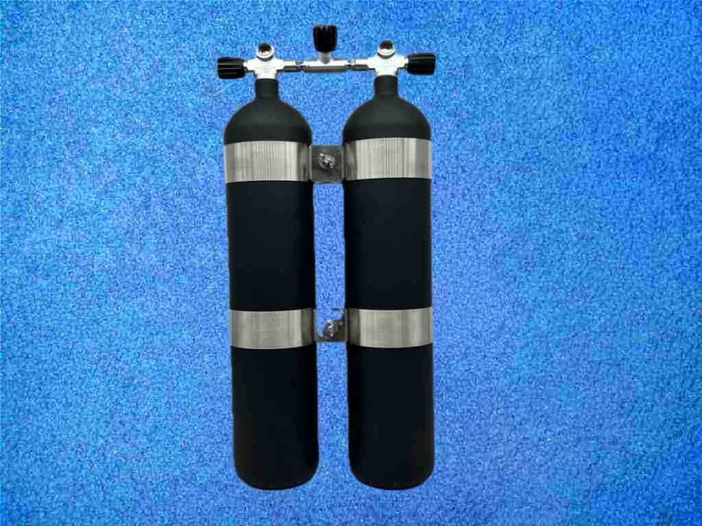 Doppel Tauchflasche 8,5L 232 Bar konkavem Boden - Schwarz Doppel Tauchflasche 8,5L 232 Bar konkavem Boden - Schwarz