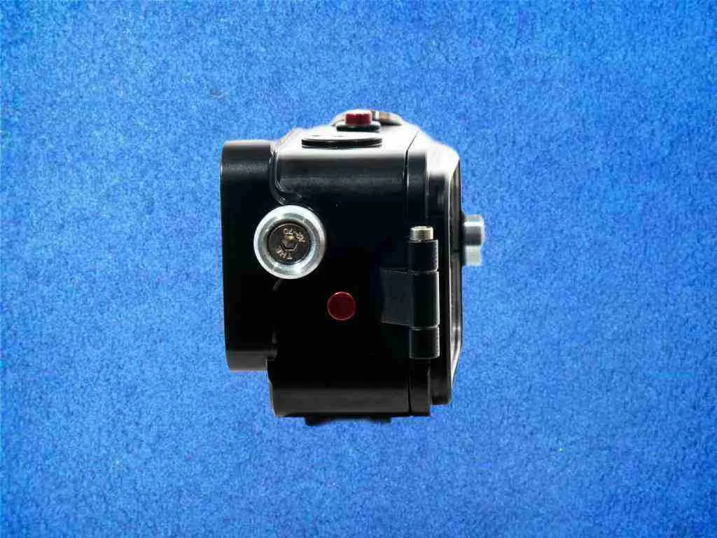 Unterwassergehäuse für DJI Osmo Action 6 seitlich rechts